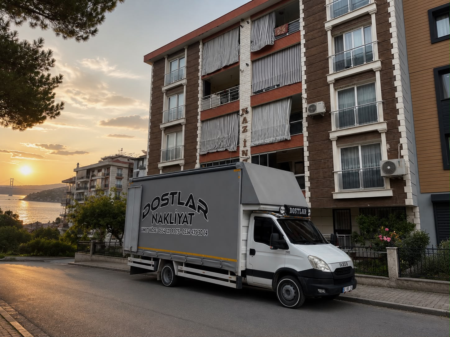 Dostlar Nakliyat kamyonu akşam saatinde şehirde